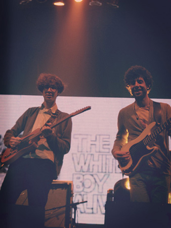 http://www.noranbakrie.com/files/gimgs/28_noranbakrietwba07.jpg